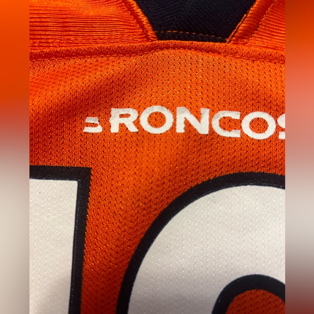 Peyton Manning Denver Broncos NFL Team
Apparel Youth Jersey, XS (4/5) - Picture 5 of 8